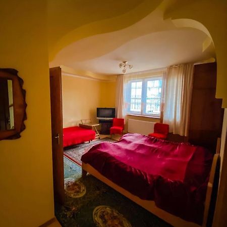 Domashnya Saduba Hotel Mukachevo Exterior foto